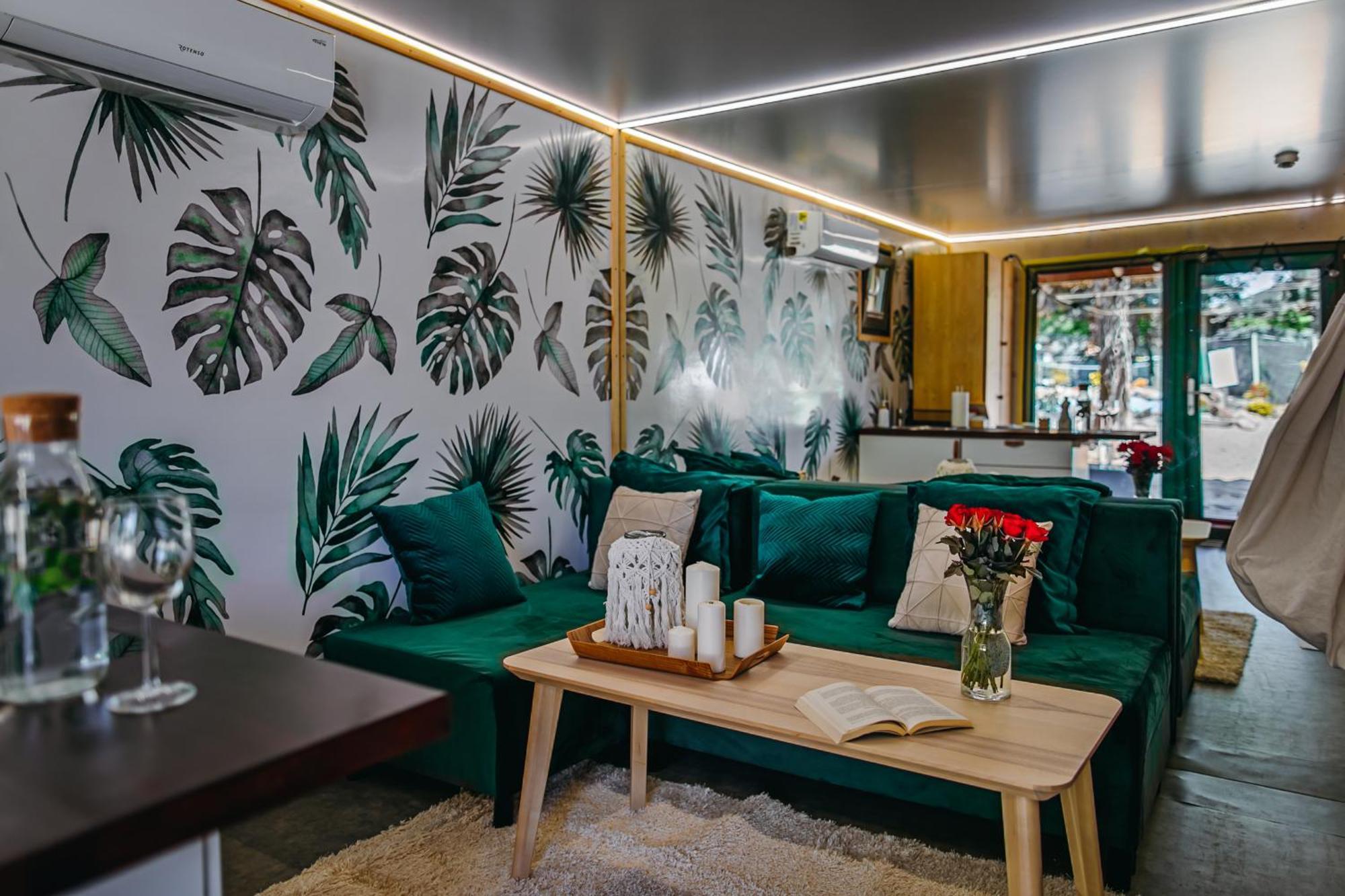 Herbals - Tree&Lake Houses With Bath, Sauna, Bikes, Motorboat Mielno  Phòng bức ảnh