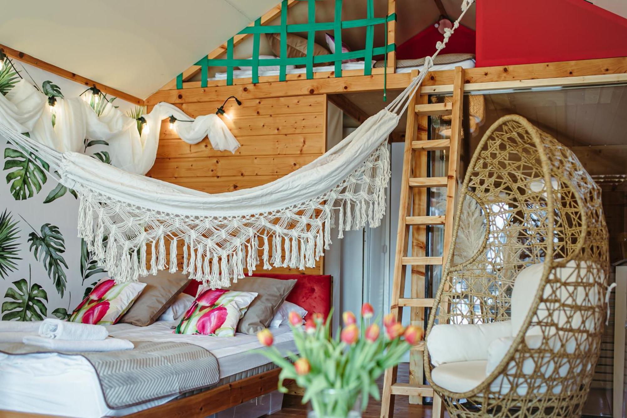 Herbals - Tree&Lake Houses With Bath, Sauna, Bikes, Motorboat Mielno  Phòng bức ảnh