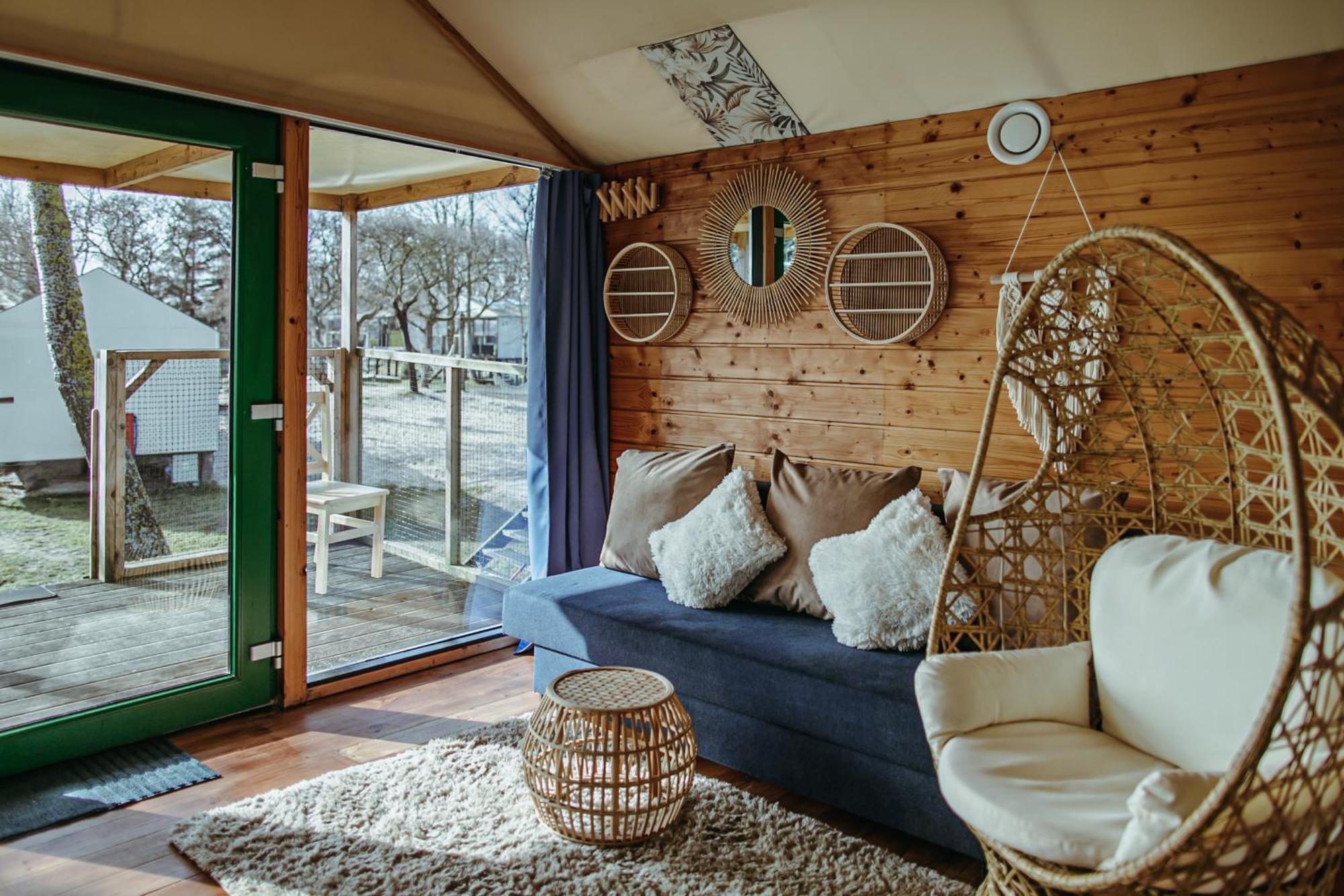 Herbals - Tree&Lake Houses With Bath, Sauna, Bikes, Motorboat Mielno  Phòng bức ảnh
